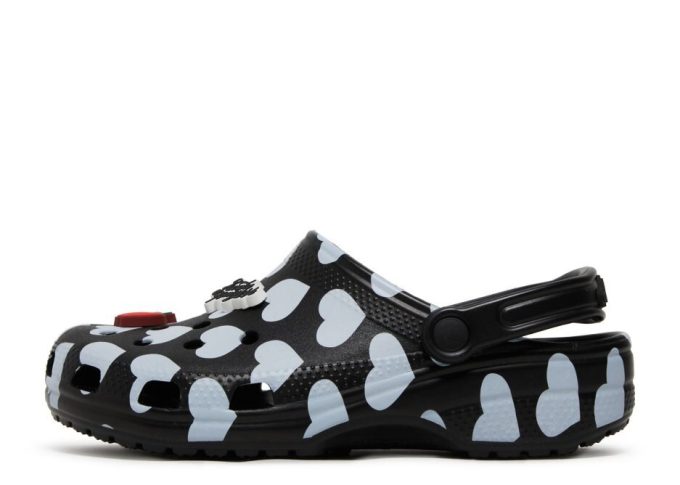 Awake NY x Classic Clog „Home Is Where The Heart Is – Schwarz“