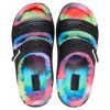 Crocs Classic Cozzzy Spray Dye Sandalen „Schwarz Multi“ 208046-0C4