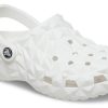Crocs Classic Geometric Clog „Weiß“ 209563-100