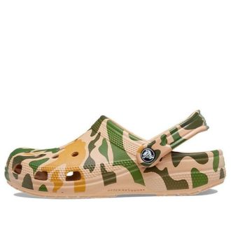 Crocs Classic Printed Camo Clog „Khakigrün“ 206454-2Y6