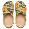 Crocs Classic Printed Camo Clog „Khakigrün“ 206454-2Y6