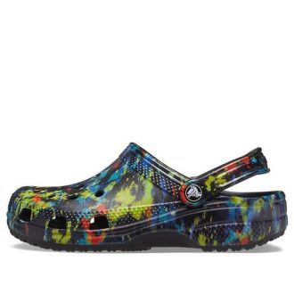 Crocs Classic Tie Dye Pattern Crocs Beach Unisex-Sandalen in Jeansblau 205453-4SW