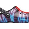 Crocs Classic Tie Dye Stay Warm Cozy Crocs Sport-Hausschuhe Unisex Lila Rot 206341-988 Crocs Classic Tie Dye Stay Warm Cozy Crocs Sport-Hausschuhe Unisex Lila Rot 206341-988