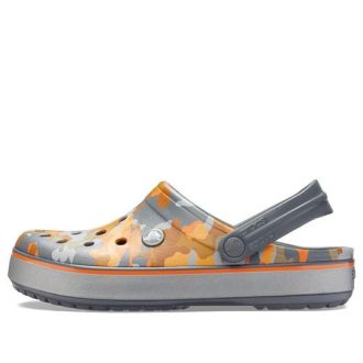 Crocs Crocband Printed Sandalen Schwarz Orange Camouflage „Black Orange“ 205834-02Q