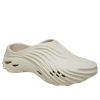 Crocs Echo Wave Clogs „Mandel-Tönung“ 210521-0LL Crocs Echo Wave Clogs „Mandel-Tönung“ 210521-0LL
