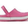 Crocs (PS) Crocband Bold Logo Outdoor Flacher Absatz Minimalistische Sport-Sandalen in Rosa 206022-65Y Crocs (PS) Crocband Bold Logo Outdoor Flacher Absatz Minimalistische Sport-Sandalen in Rosa 206022-65Y