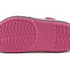 Crocs (PS) Crocband Bold Logo Outdoor Flacher Absatz Minimalistische Sport-Sandalen in Rosa 206022-65Y Crocs (PS) Crocband Bold Logo Outdoor Flacher Absatz Minimalistische Sport-Sandalen in Rosa 206022-65Y