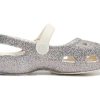 Crocs (PS) Outdoor Flache Ferse Glänzende Sport-Sandalen in Silber 206370-93R Crocs (PS) Outdoor Flache Ferse Glänzende Sport-Sandalen in Silber 206370-93R