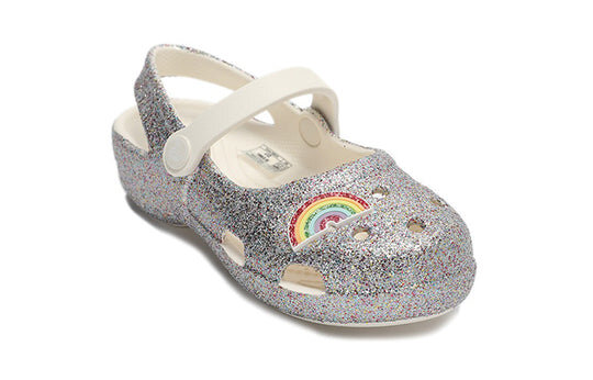 Crocs (PS) Outdoor Flache Ferse Glänzende Sport-Sandalen in Silber 206370-93R Crocs (PS) Outdoor Flache Ferse Glänzende Sport-Sandalen in Silber 206370-93R