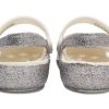 Crocs (PS) Outdoor Flache Ferse Glänzende Sport-Sandalen in Silber 206370-93R Crocs (PS) Outdoor Flache Ferse Glänzende Sport-Sandalen in Silber 206370-93R