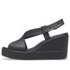 Crocs (WMNS) Brooklyn Cozy rutschfeste Sport-Sandalen in Schwarz 206222-060