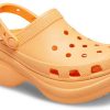 Crocs (WMNS) Classic Clog Retro Crocs Dicke Sohle Orange Kleine Walsandalen 206302-801 Crocs (WMNS) Classic Clog Retro Crocs Dicke Sohle Orange Kleine Walsandalen 206302-801