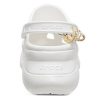 Crocs (WMNS) Clog Outdoor Classic Sportsandalen Weiß 207389-103 Crocs (WMNS) Clog Outdoor Classic Sportsandalen Weiß 207389-103
