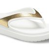 Crocs (WMNS) Hausschuhe mit dicker Sohle in Weißgold „White Gold“ 206919-100 Crocs (WMNS) Hausschuhe mit dicker Sohle in Weißgold „White Gold“ 206919-100