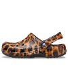 Crocs (WMNS) Klassische Clogs mit Tierdruck, Strandsandalen, Leopardenmuster, 206676-90L Crocs (WMNS) Klassische Clogs mit Tierdruck, Strandsandalen, Leopardenmuster, 206676-90L