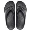 Crocs (WMNS) Schwarze Hausschuhe mit dicker Sohle 206919-001