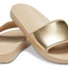 Crocs (WMNS) Sloane Shine Low Slide Minimalistische, lässige, flache Hausschuhe in Braungoldfarbe „Brown Gold“ 206921-212 Crocs (WMNS) Sloane Shine Low Slide Minimalistische, lässige, flache Hausschuhe in Braungoldfarbe „Brown Gold“ 206921-212