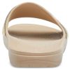 Crocs (WMNS) Sloane Shine Low Slide Minimalistische, lässige, flache Hausschuhe in Braungoldfarbe „Brown Gold“ 206921-212 Crocs (WMNS) Sloane Shine Low Slide Minimalistische, lässige, flache Hausschuhe in Braungoldfarbe „Brown Gold“ 206921-212