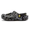 Crocs (WMNS) Smiley World Classic Clogs „Schwarz Weiß Gelb“ 873137