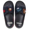 Crocs x Jujutsu Kaisen Slides „Schwarz“ 208875-001