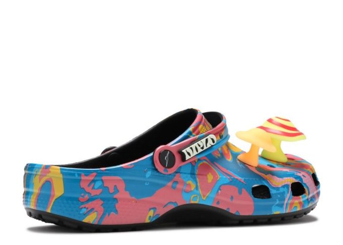 Diplo x Classic Clog „Take a Walk on the Weird Side“ Diplo x Classic Clog „Take a Walk on the Weird Side“