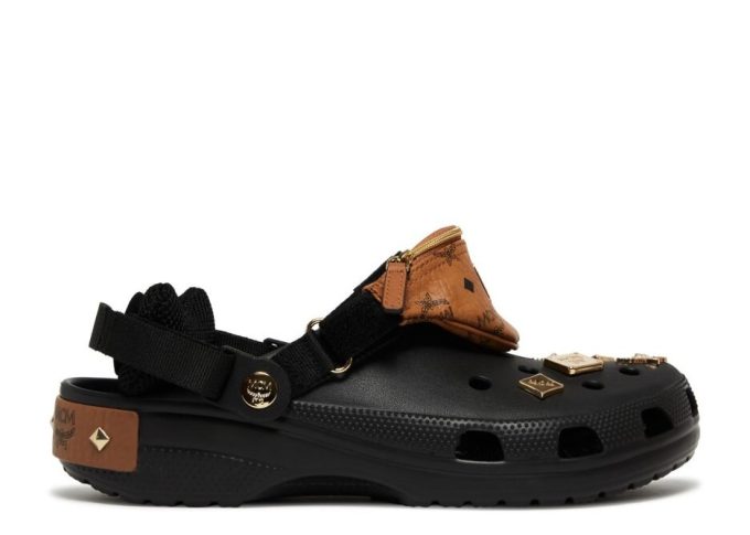 MCM x Classic Clog „Mini-Gürteltasche – Schwarz“ MCM x Classic Clog „Mini-Gürteltasche – Schwarz“