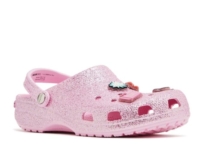 Mean Girls x Klassischer Clog „Mittwochs tragen wir Pink“ Mean Girls x Klassischer Clog „Mittwochs tragen wir Pink“