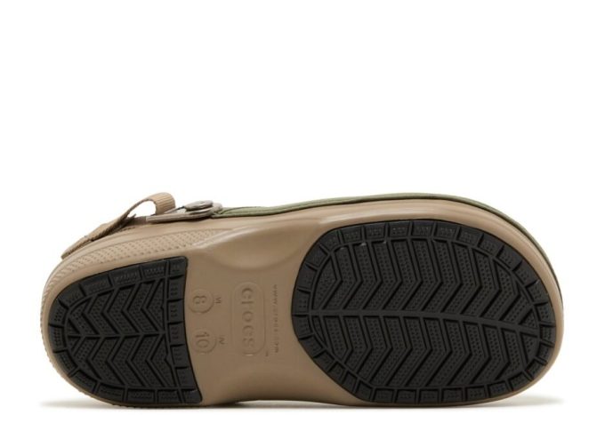 Museum of Peace and Quiet x Classic Clog RO „Khaki“ Museum of Peace and Quiet x Classic Clog RO „Khaki“