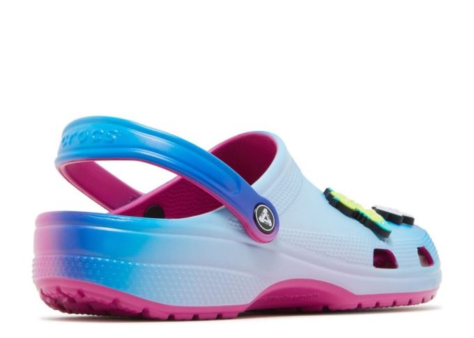 Palace x Rapha x Classic Clog „Education First“ Palace x Rapha x Classic Clog „Education First“