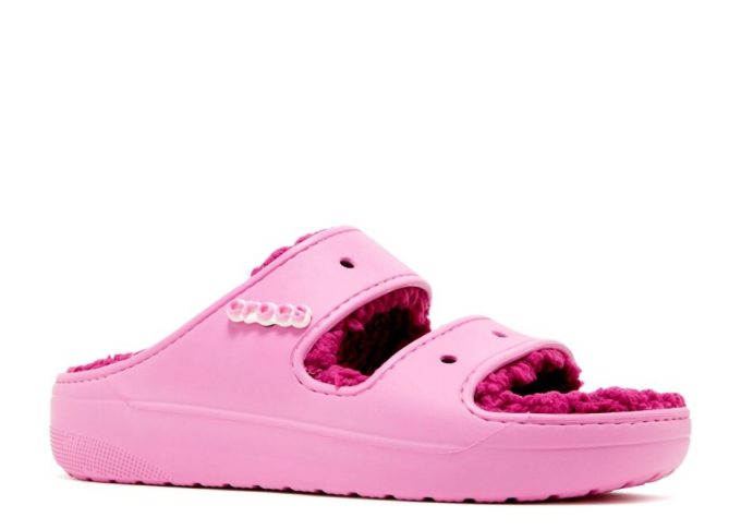 Saweetie x Classic Cozzzy Sandale „Taffy Pink“