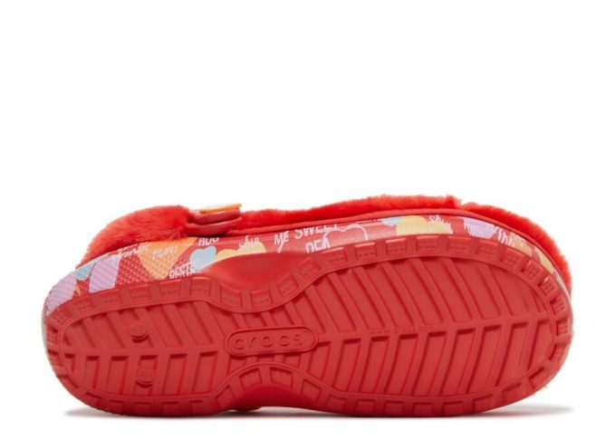 Sweethearts x Clog Classic Fur „Valentinstag“