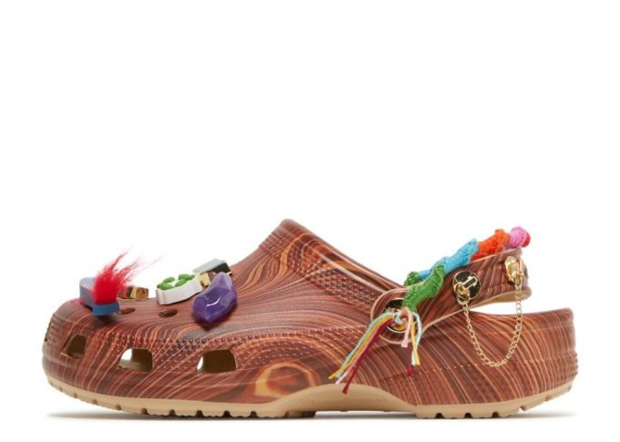 SZA x Wmns Classic Clog „Woodgrain“
